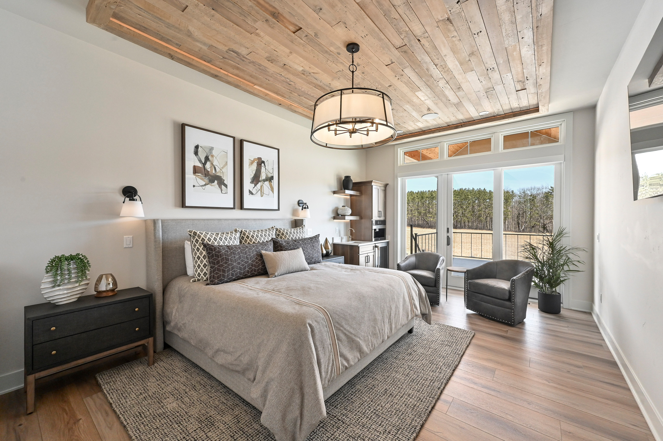 Oconomowoc Modern Rustic House