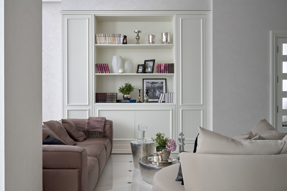 Большой загородный дом