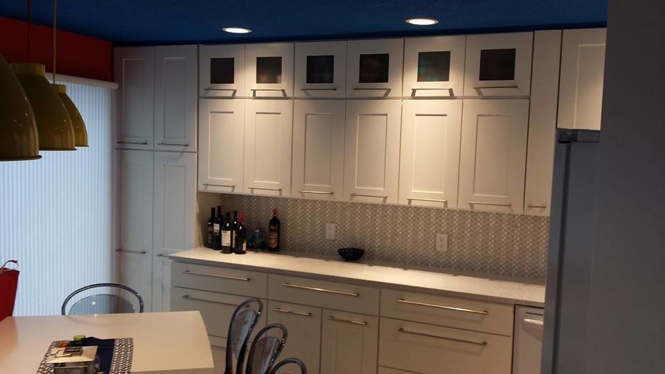 Kitchen - transitional kitchen idea