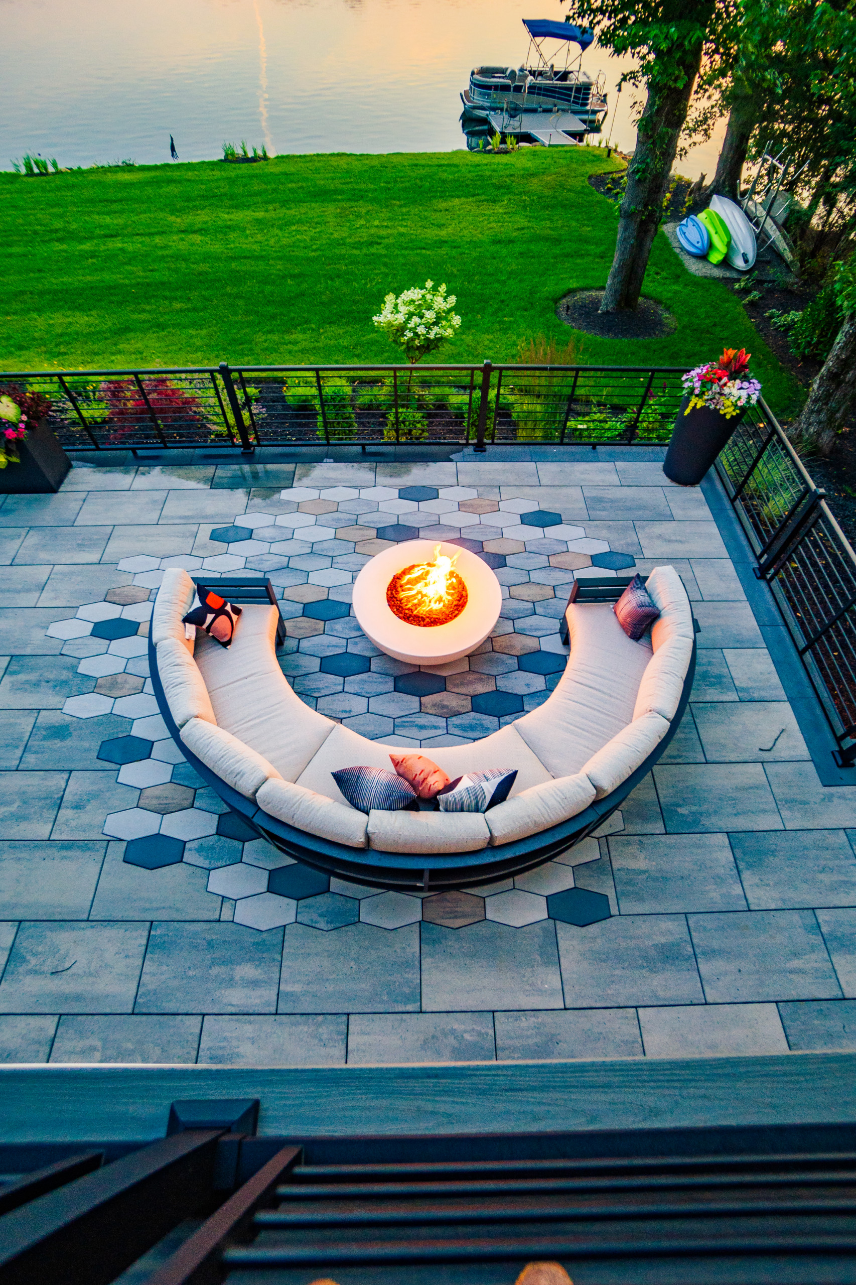 RAISED PATIO, OUTDOOR KITCHEN IN WAYNE NJ