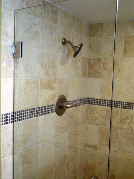Corner shower - blue tile and ceramic tile marble floor corner shower idea in Miami with a hot tub and beige walls