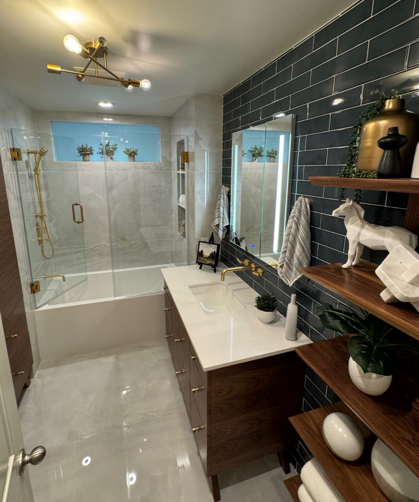 Pasadena Guest Bathroom