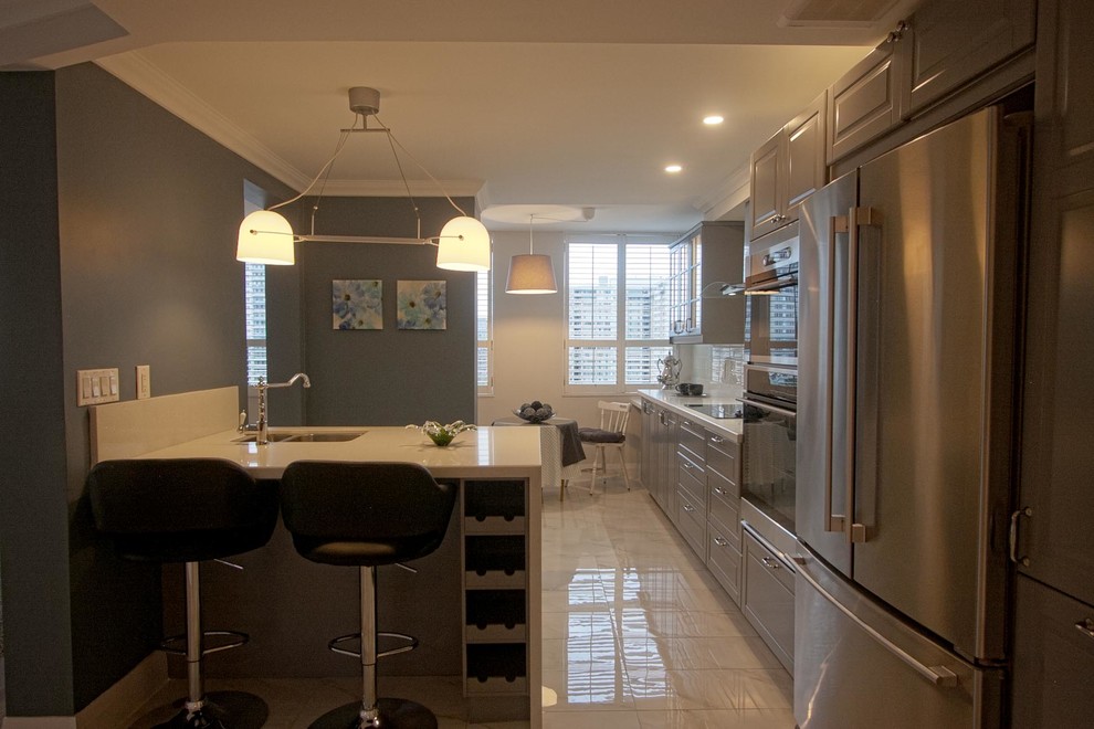 Inspiration for a transitional kitchen remodel in Toronto