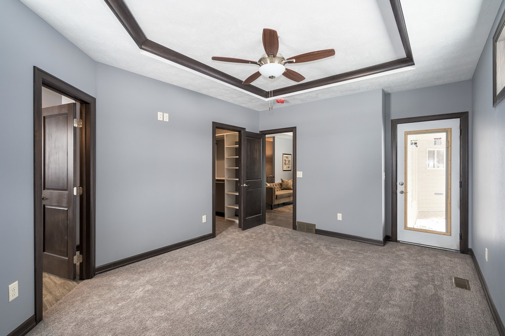 Home design - transitional home design idea