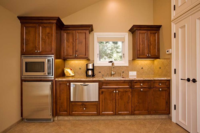 Pool House Kitchen Small Dishwasher Nonslip Floor Traditional