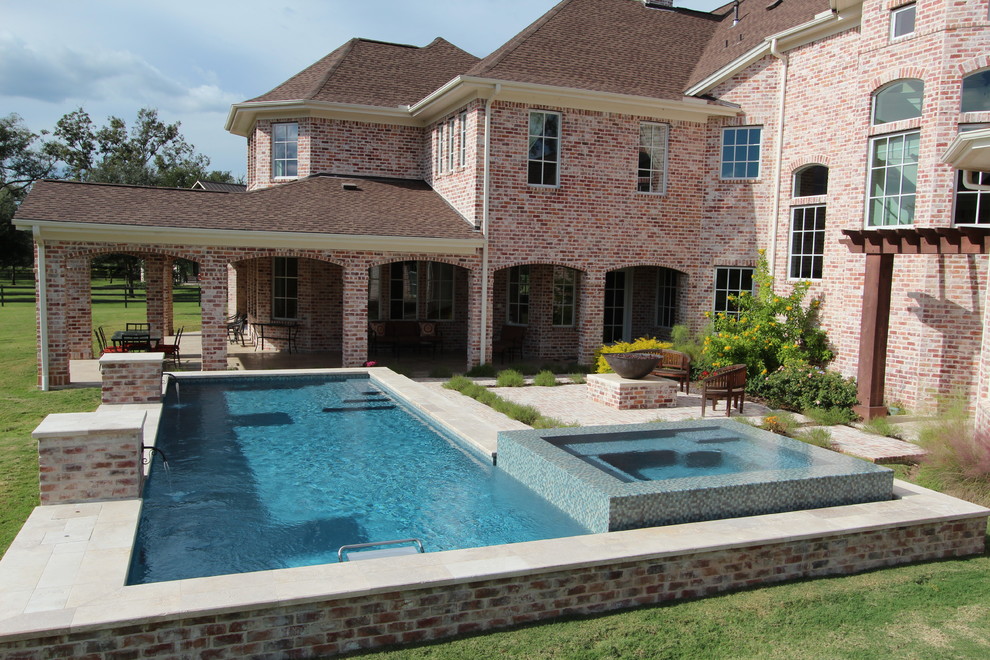 Inspiration for a transitional home design remodel in Houston