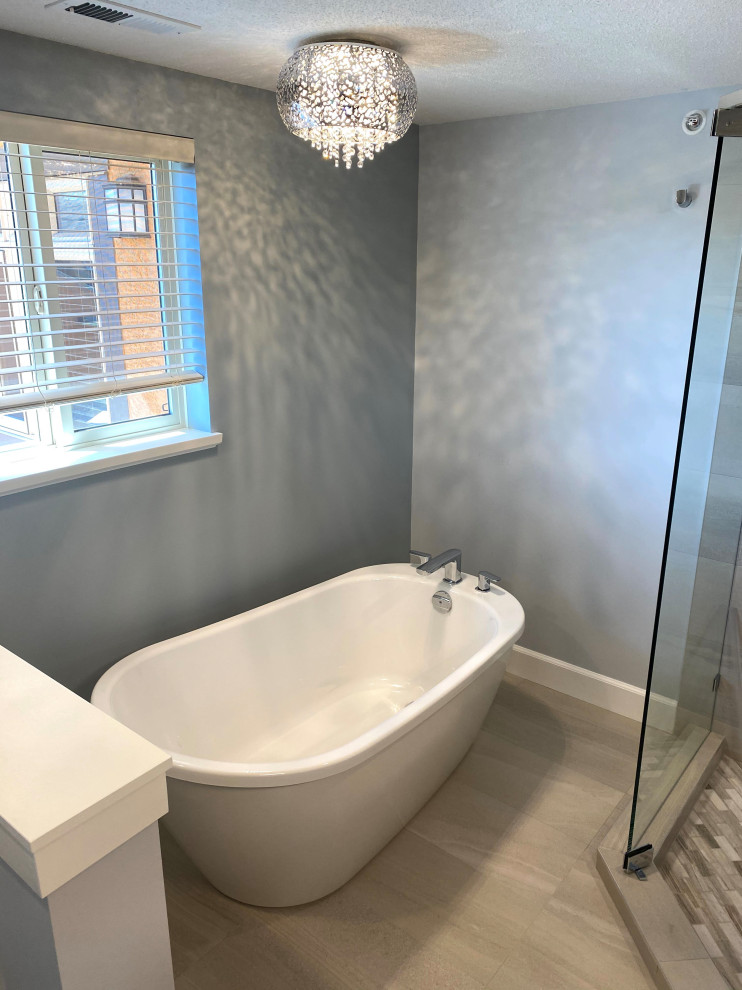 Bathroom - transitional bathroom idea