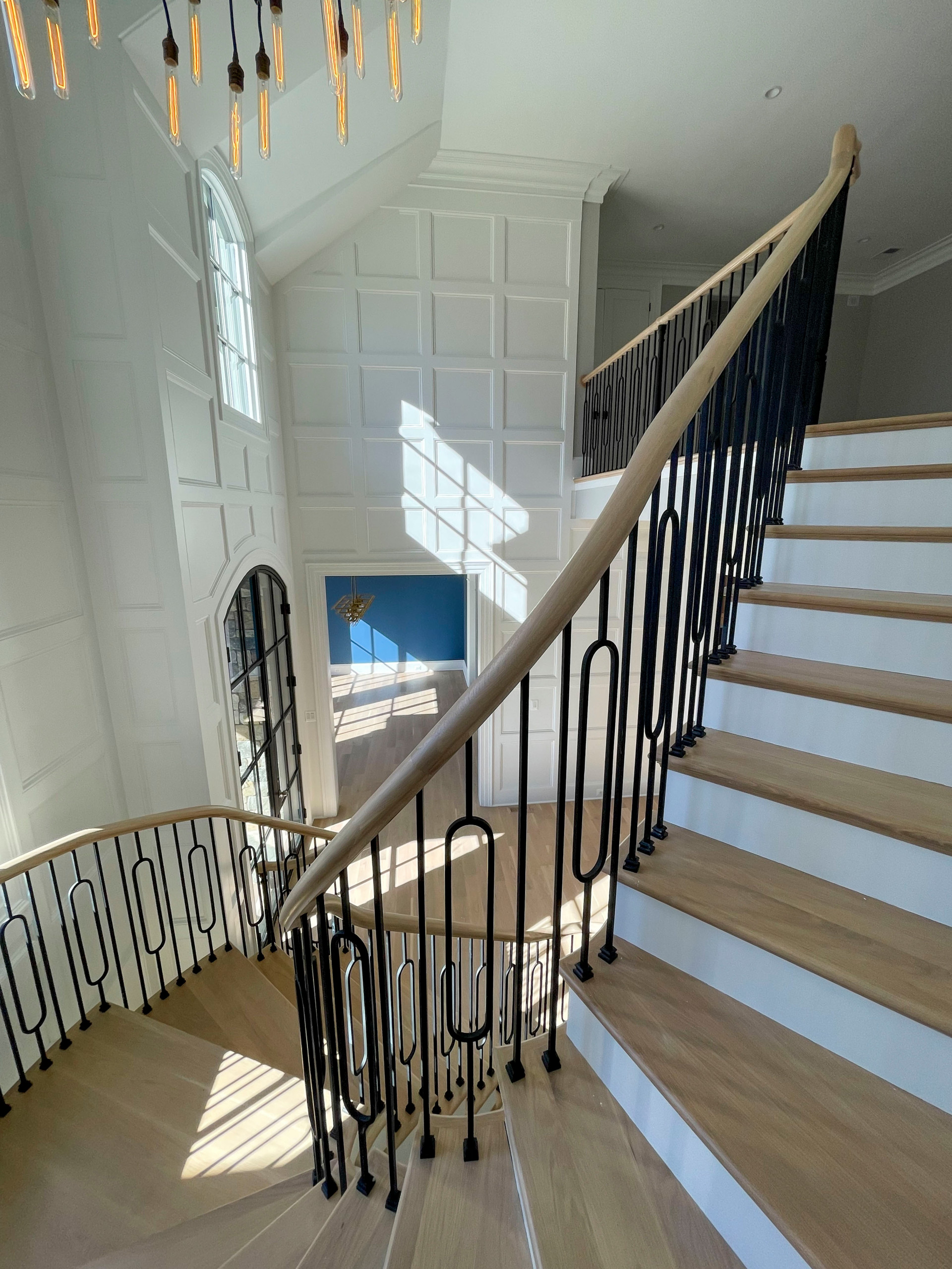 95_Remarkable and elegant floating elliptical staircase, McLean, VA 22101