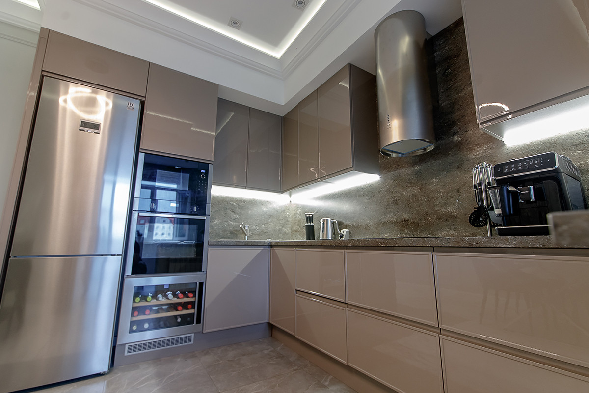 Реализация кухни "Современная классика"