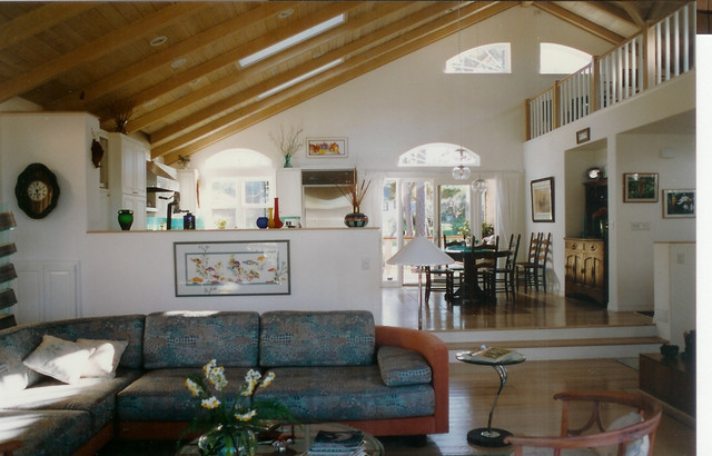Corson Home modern-wohnzimmer