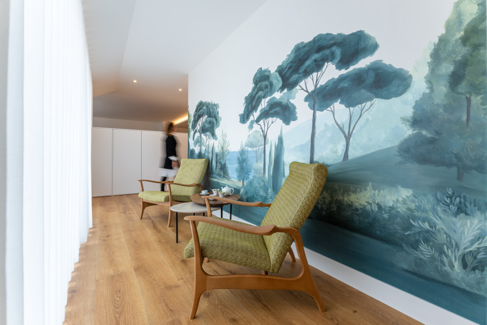 Atico "capricho" con algunos muebles de familia.