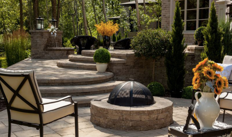 Traditional patio in New York.