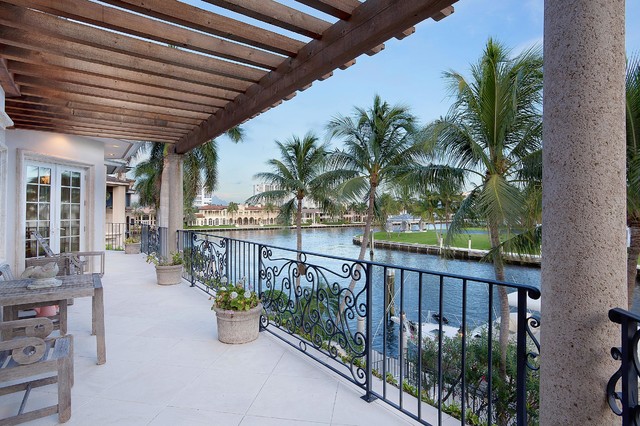 Royal Palm mediterraneo-terraza-y-balcon
