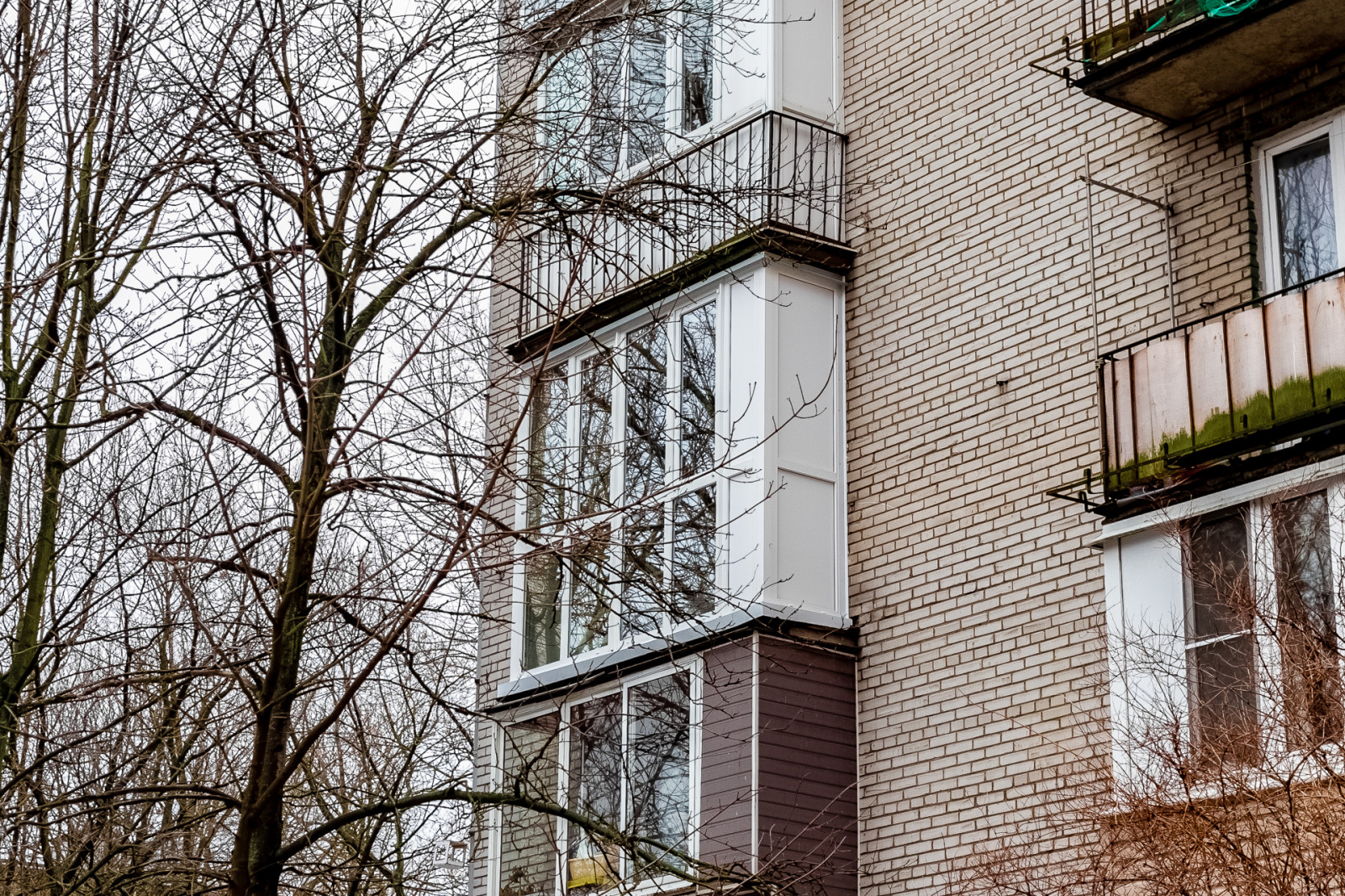 Остекление Балконов и лоджий с отделкой