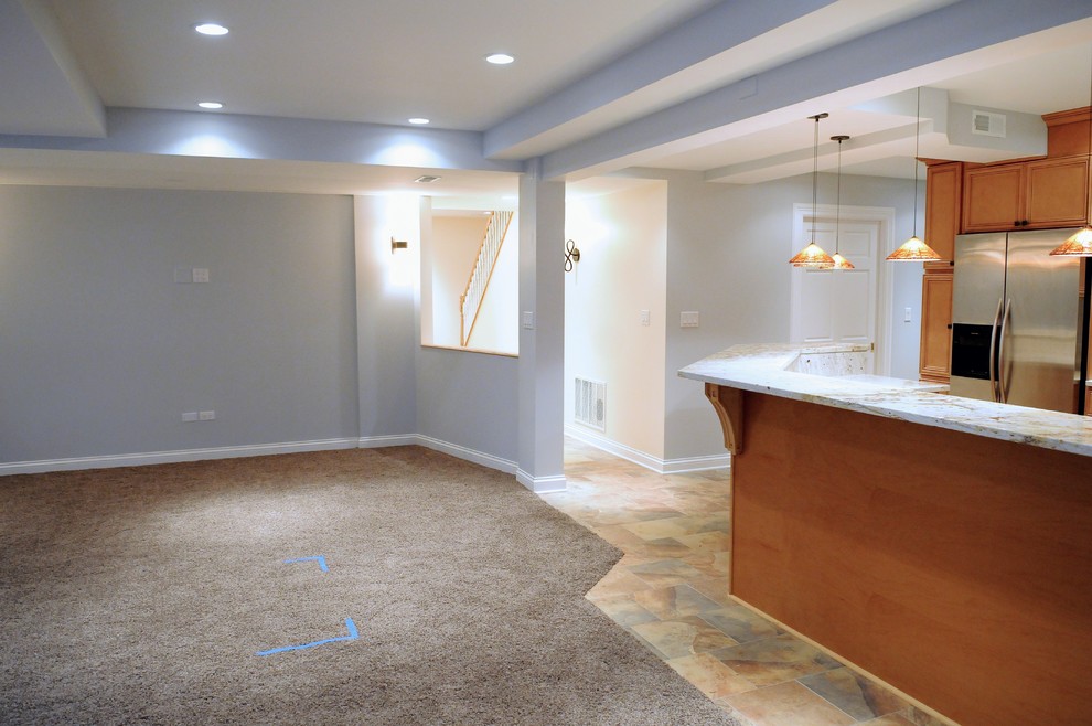 Example of a transitional kitchen design in Chicago