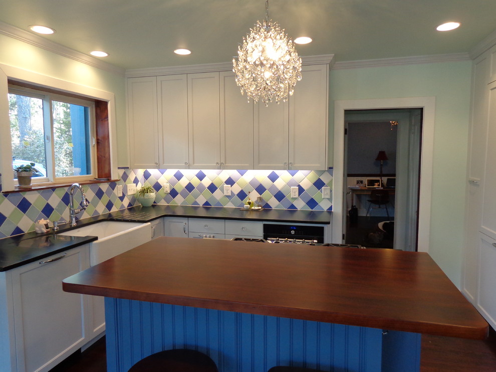 Inspiration for a transitional kitchen remodel in Raleigh