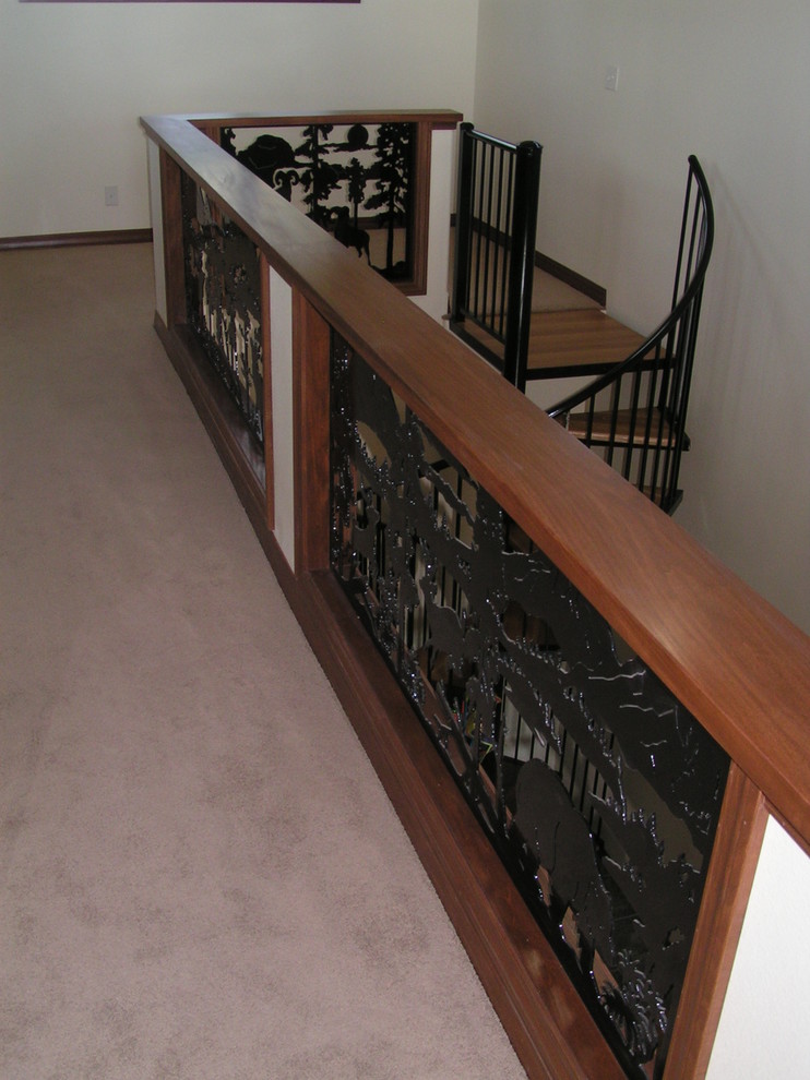Transitional hallway photo in Seattle