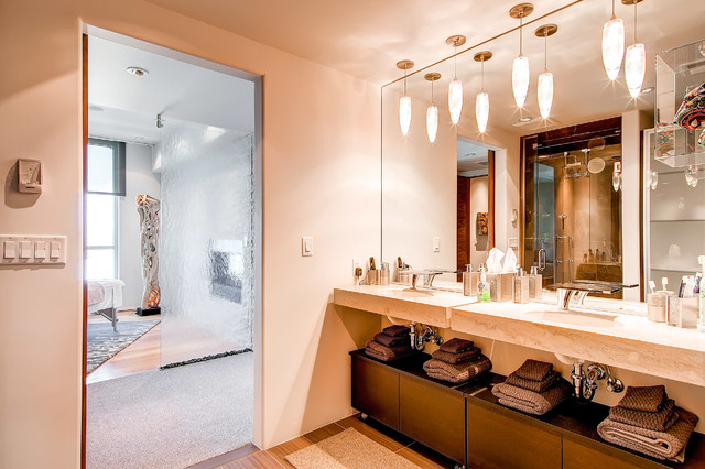 One Lincoln Park modern-badezimmer