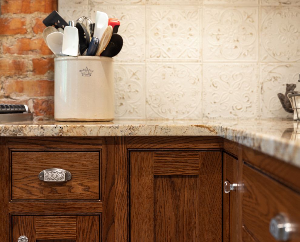 Victorian Farmhouse Revamp