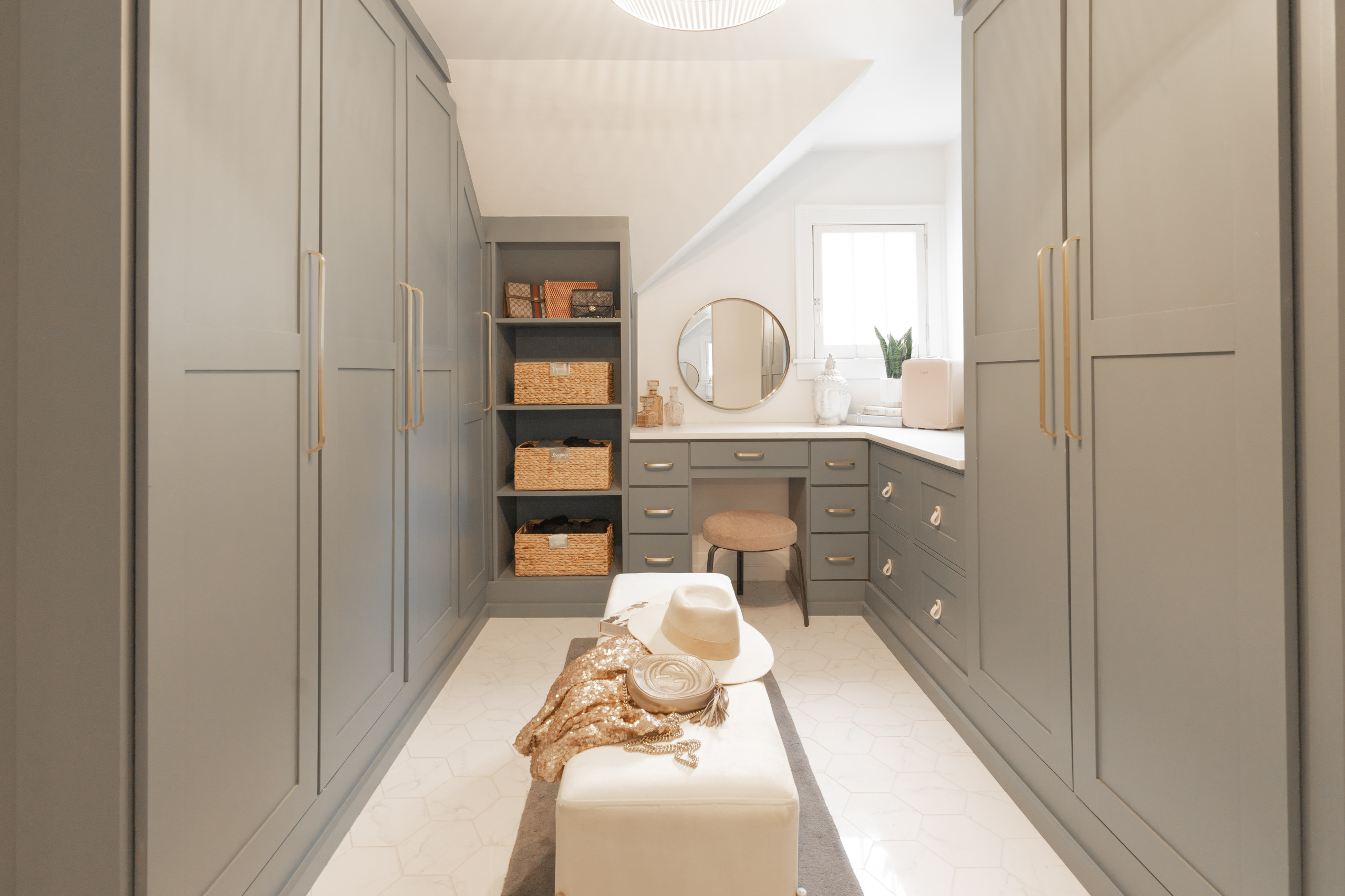 Harveys fitted wardrobes discount