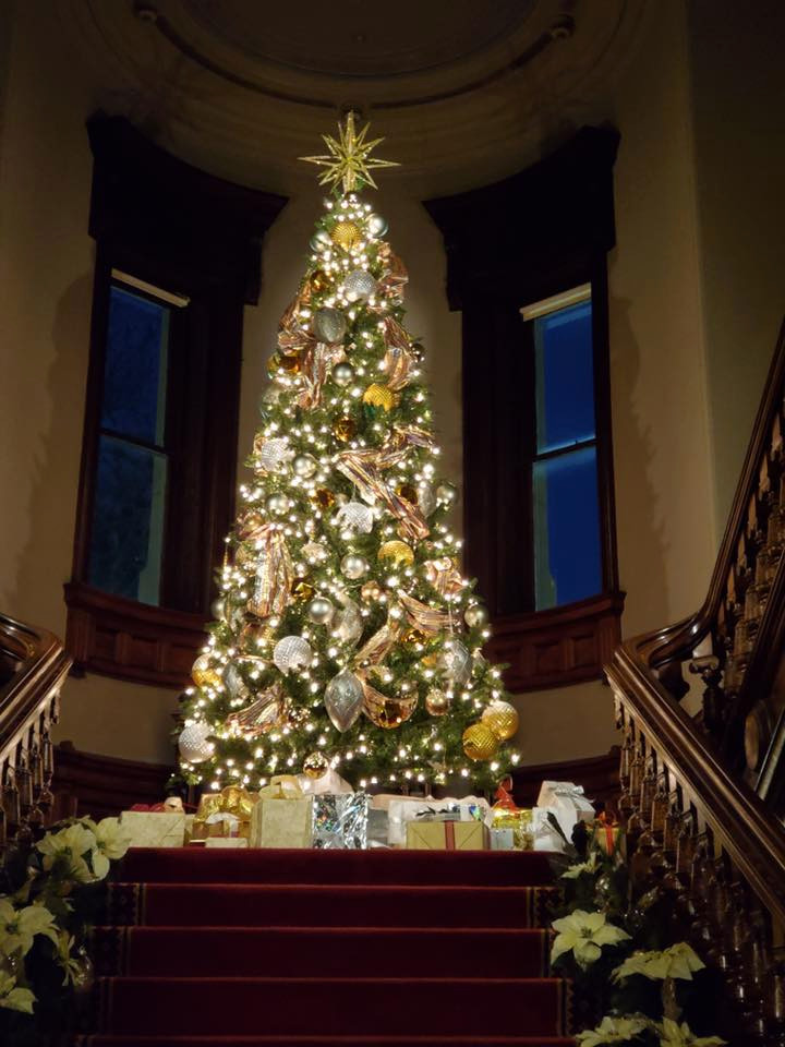 Christmas Decor Installation | Lockwood-Mathews Mansion Museum