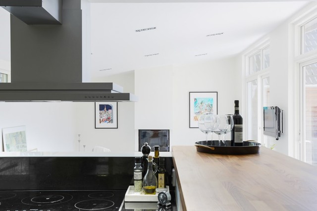 Villa i Bj&auml;rred modern-kitchen