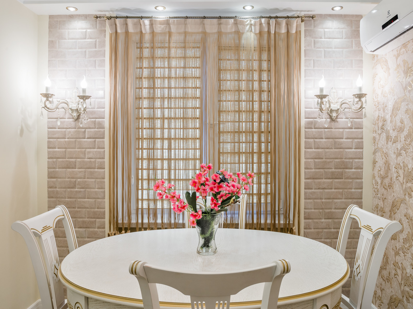 Островитянова