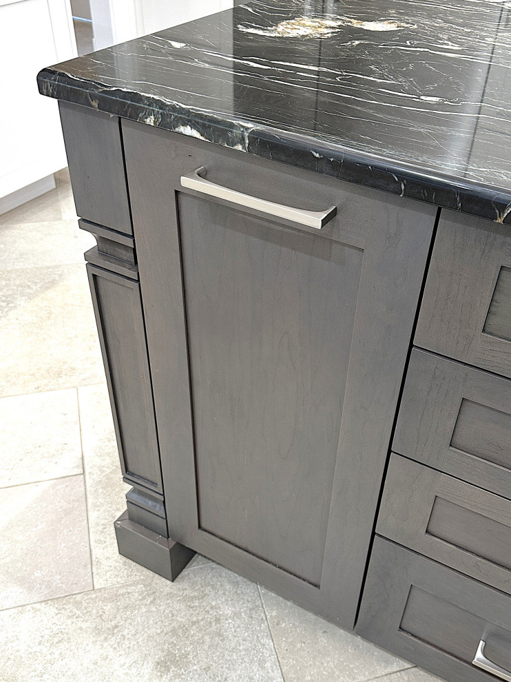 Cooking Tools Pullout - Closed