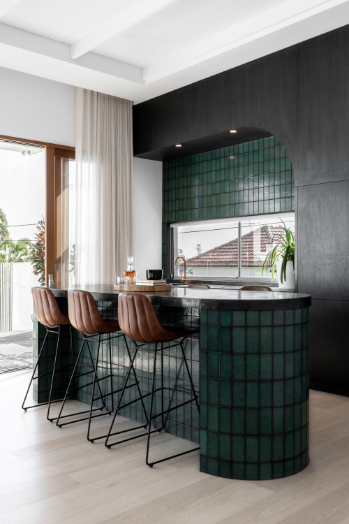 Green & Black Drama: A Kitchen Color Combo That Sizzles