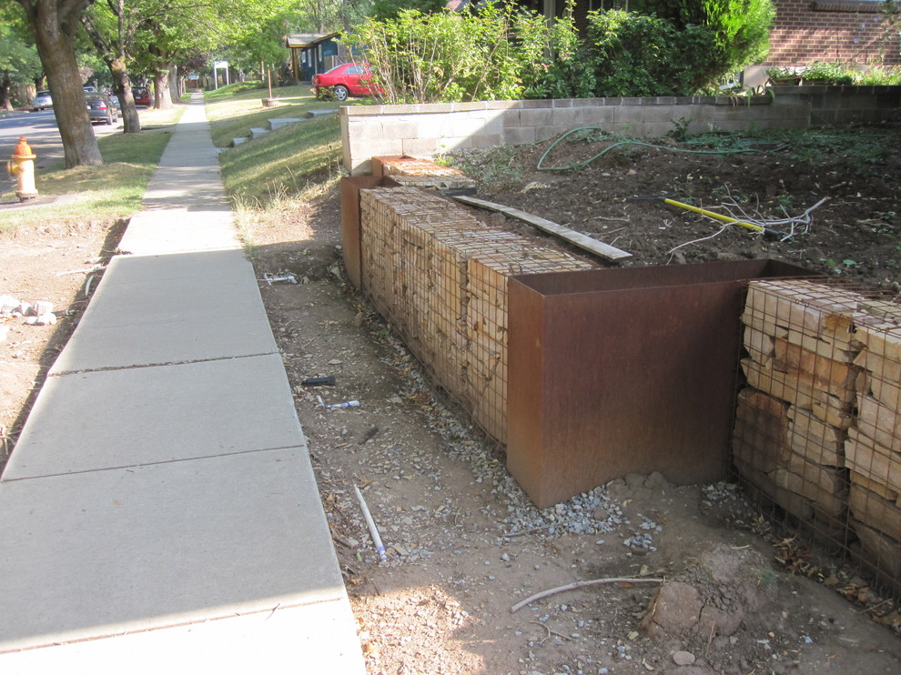 Hull Residence Walls and Fence