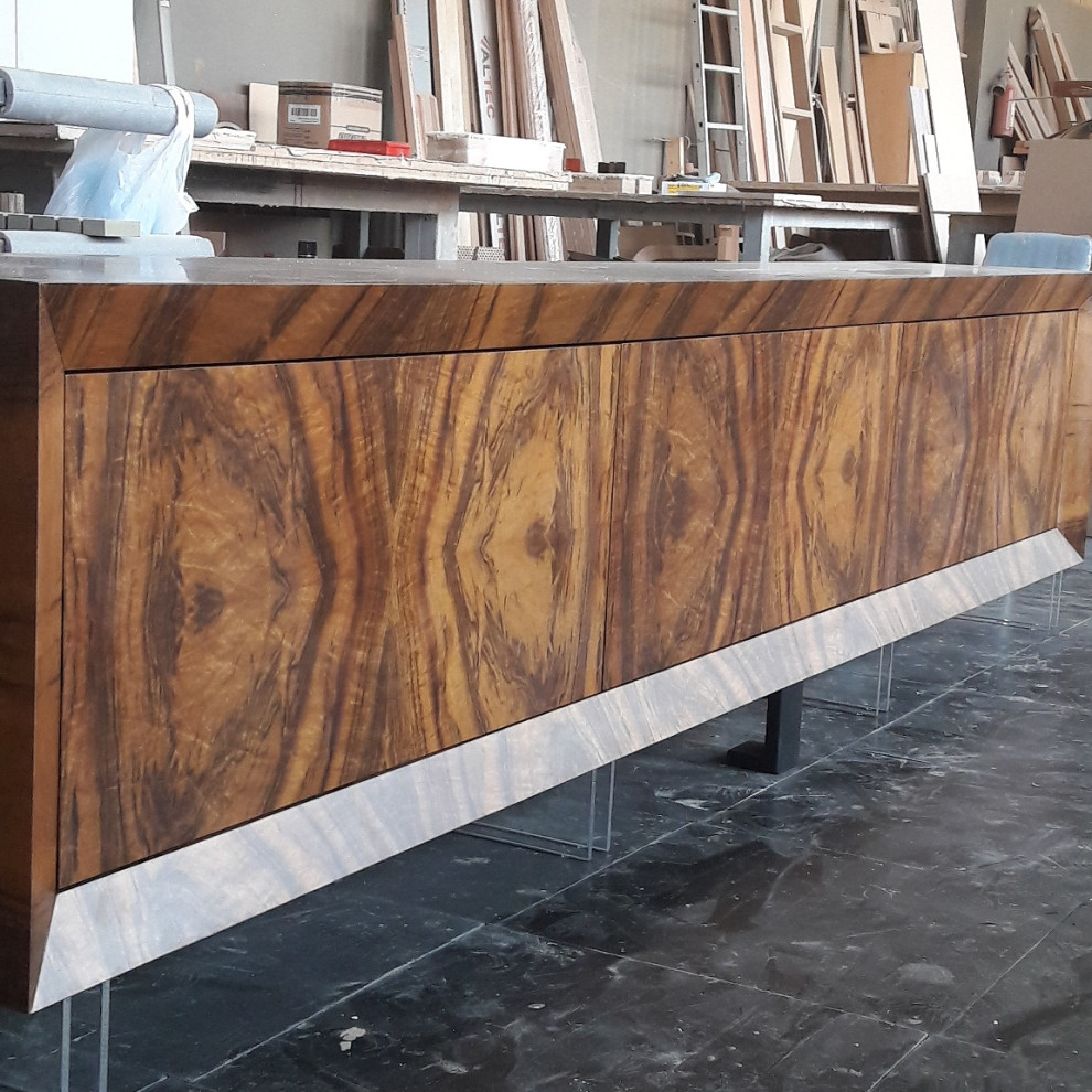 Консоль  из шпона  Имбая