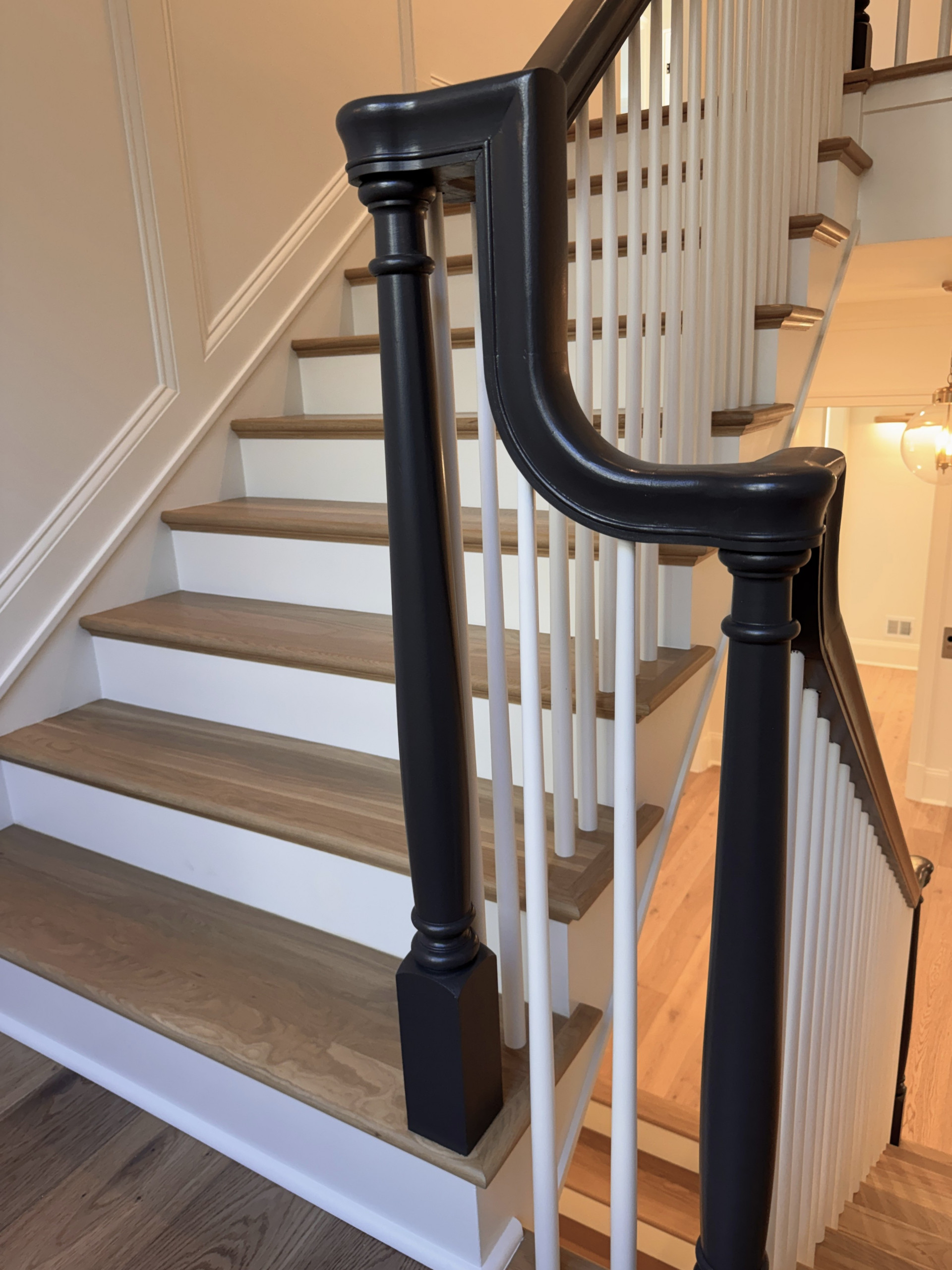 Project #160 | Traditional Box Stair with Gooseneck Handrail