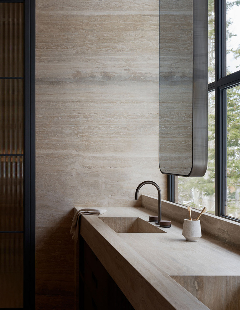 Стильный дизайн: ванная комната в стиле модернизм с тумбой под две раковины - последний тренд