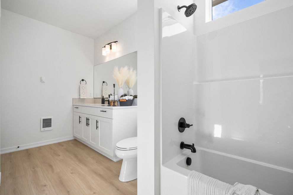 Bathroom - transitional 3/4 single-sink bathroom idea