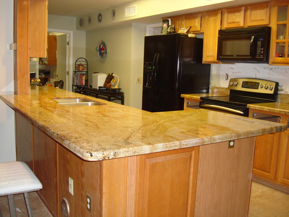 Kitchen - kitchen idea in Phoenix