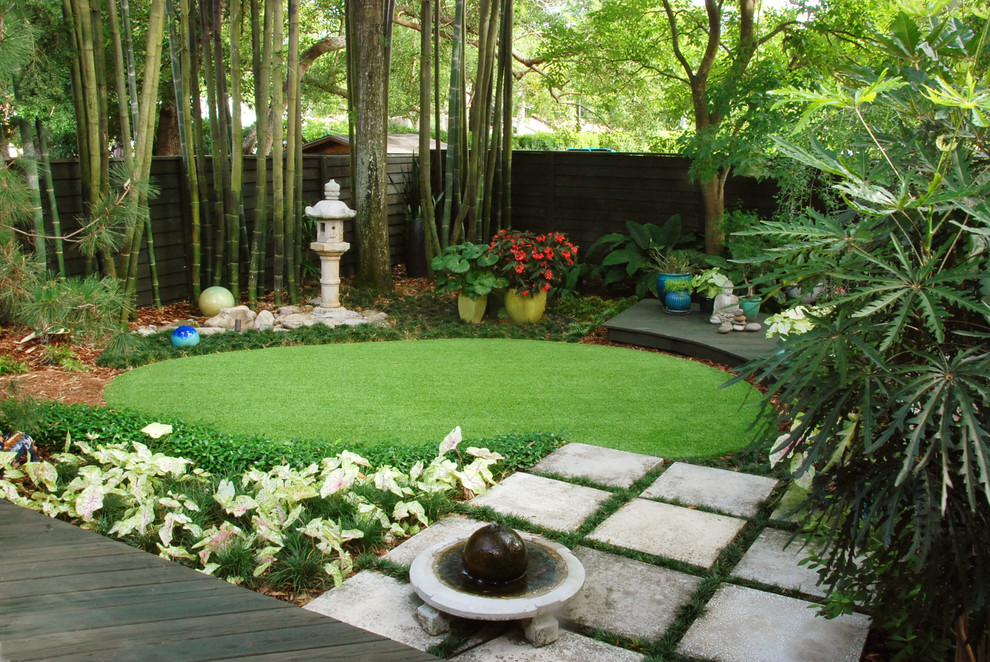This is an example of a small asian garden in Orlando.