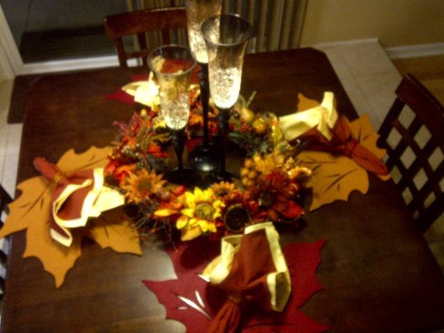 Fall / Thanksgiving Kitchenette Decorations - Traditional - Dining Room ...