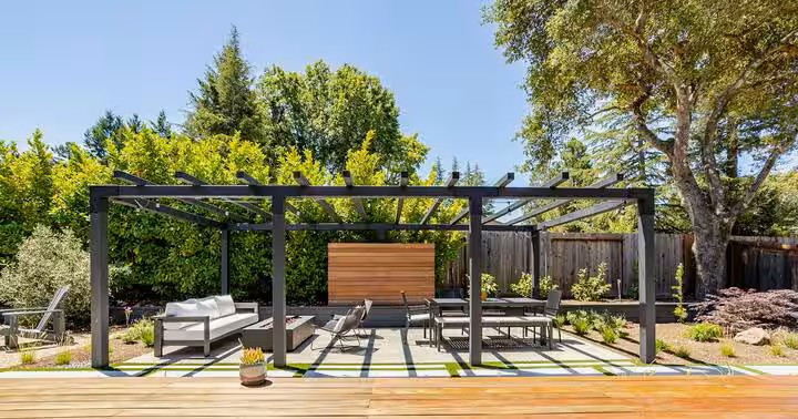 Sebastopol Backyard Retreat