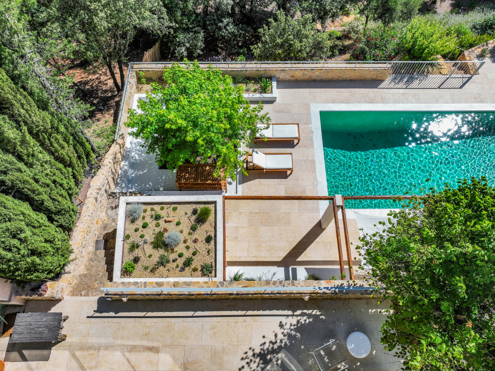 Tourtour - un  jardin dans le ciel