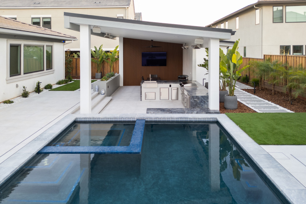 Borello Estates - Pool Party Place