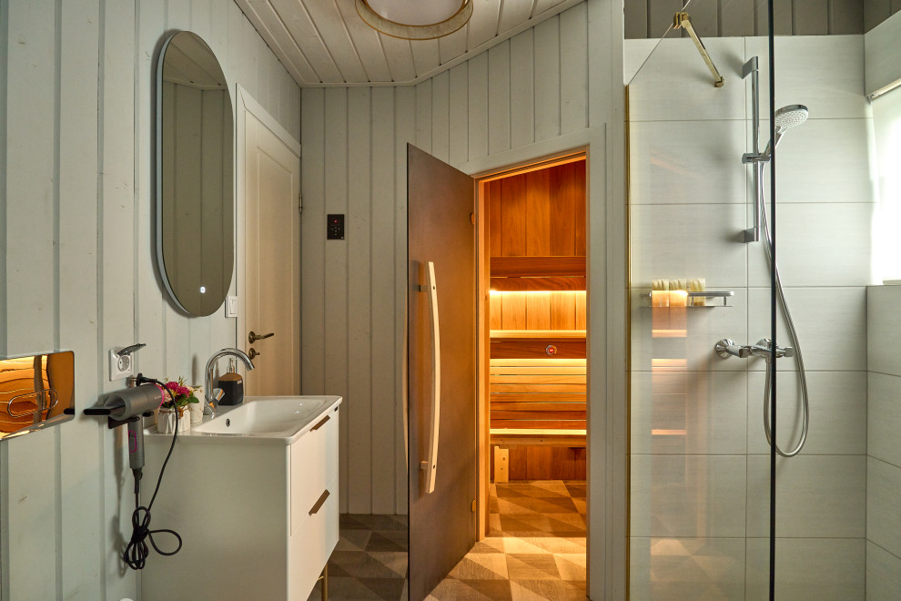 База отдыха на берегу озера. Ялкала.