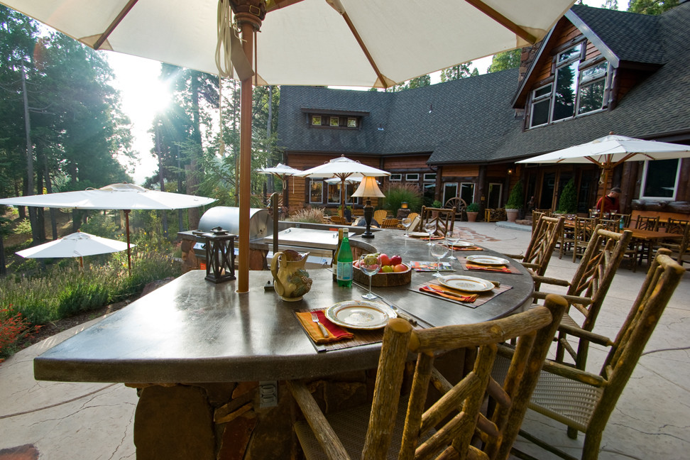 Inspiration for a rustic deck remodel in Los Angeles