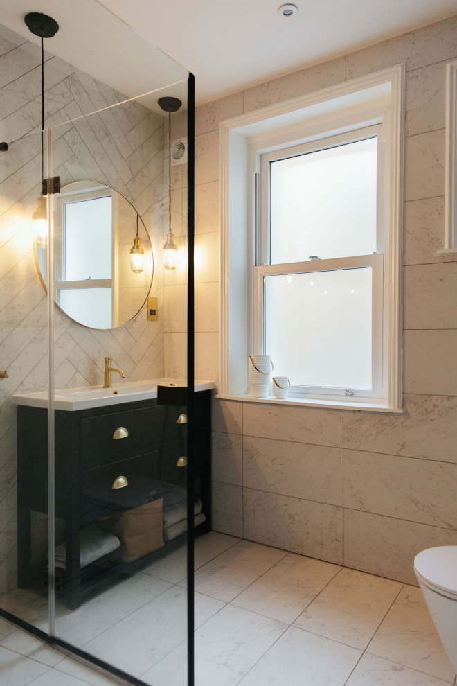 Idee per una stanza da bagno con doccia minimalista di medie dimensioni con ante lisce, ante blu, doccia aperta, pareti bianche, due lavabi e mobile bagno incassato