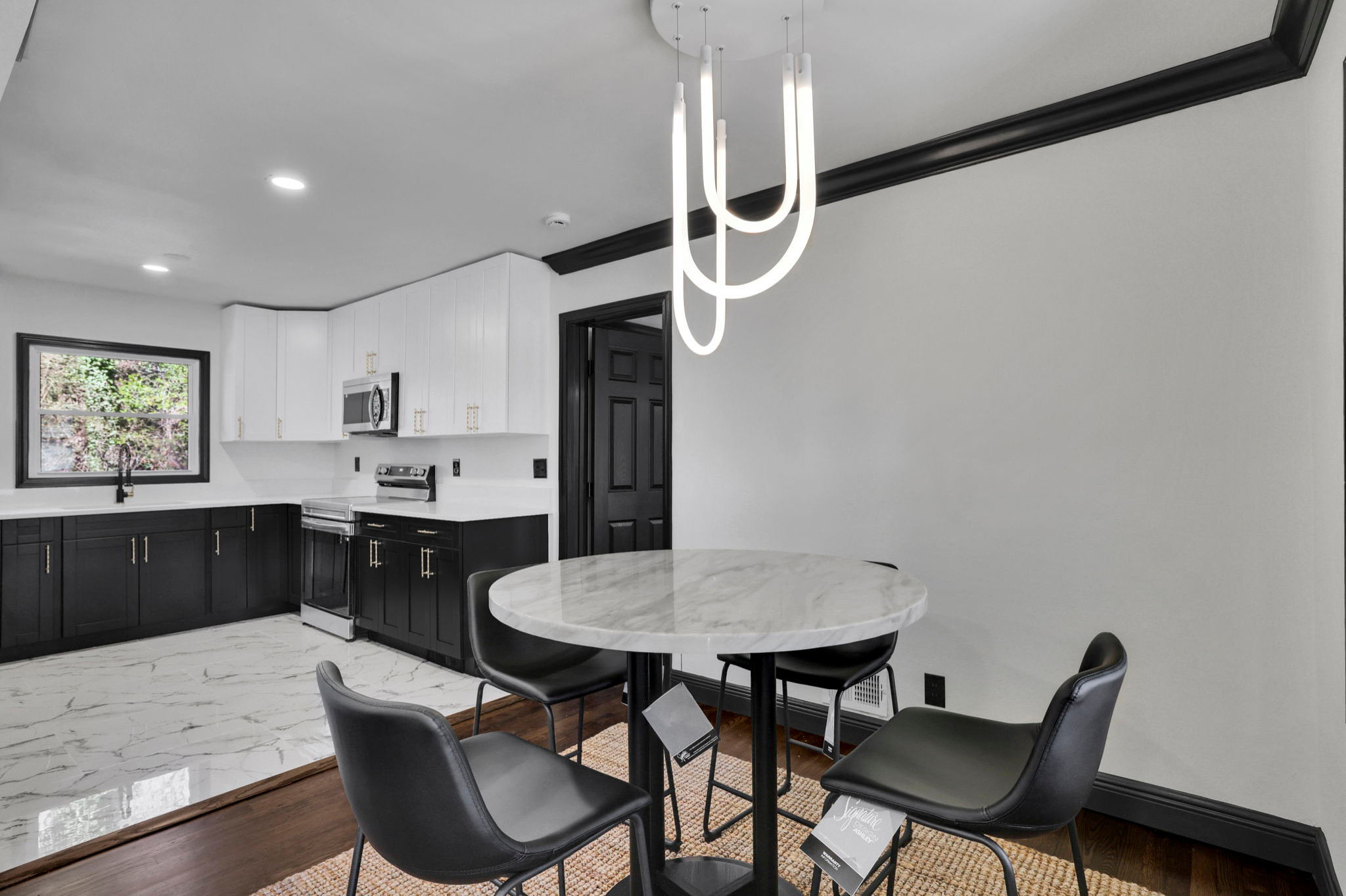 Dining room - modern dining room idea in Atlanta