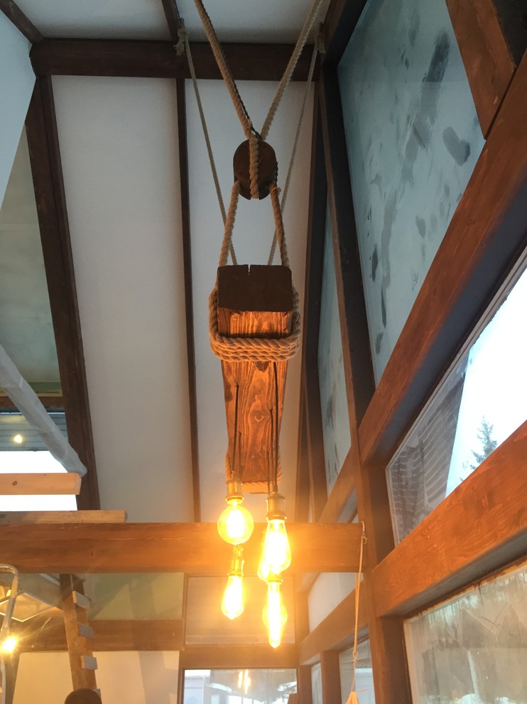 Светильник из массива