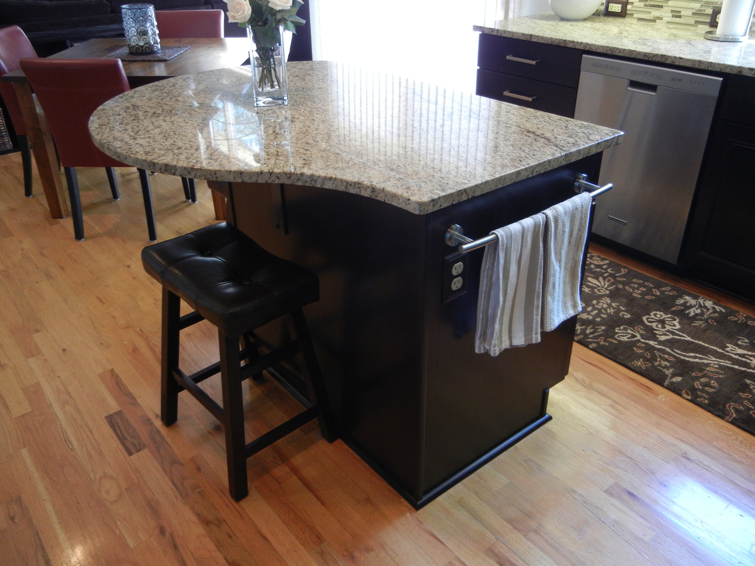 Earthy Modern Kitchen