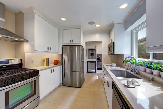 West Hollywood Transitional transitional-kitchen