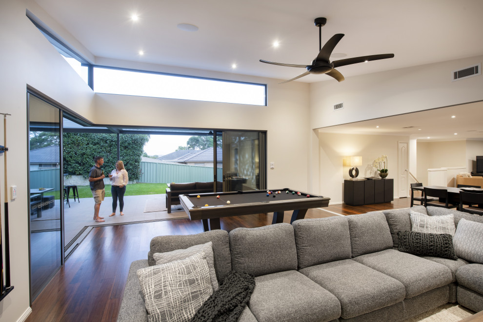 Contemporary living room in Newcastle - Maitland.