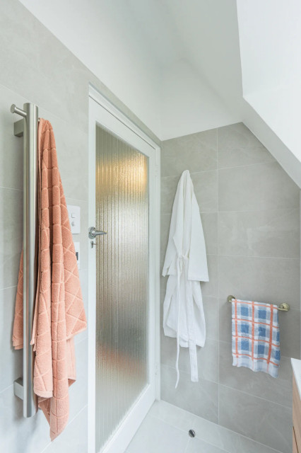 Castlecrag | Tranquil Retreat | Upstairs Bathroom modern-bathroom