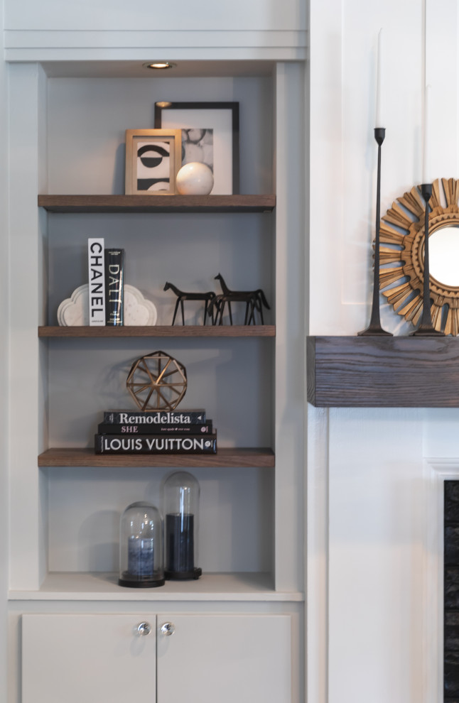 Home design - rustic home design idea in Chicago